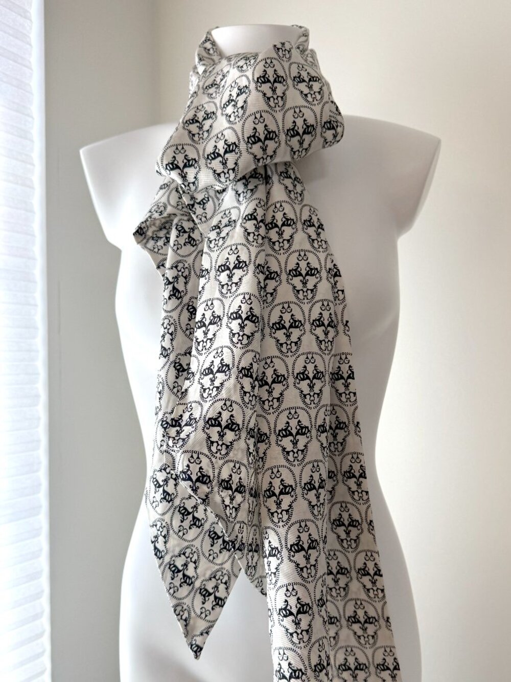 Authentic Thomas Wylde White Silk Twill Scarf